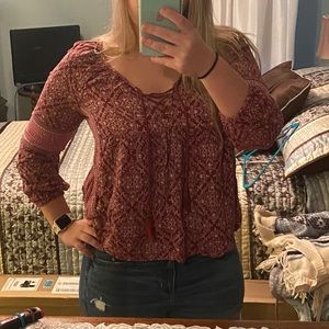 American Eagle Flowy Top